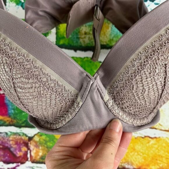 Victoria's Secret Body by Victoria Lined Denim Bra Size 36C - Picture 5 of 6